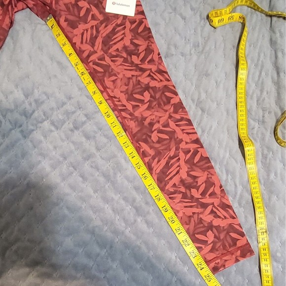 NWT Lululemon Sz4 Spray Leaf Fireside Red Wunder Under HR Tight 25in - Picture 9 of 10